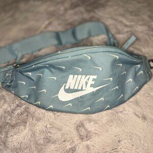 Nike Fanny Pack Belt Bag